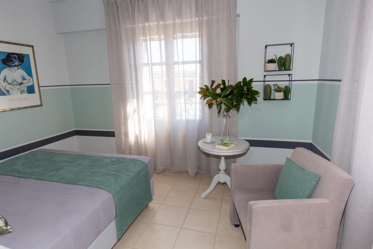 Magnolia - Apartment In Kalamáta Buitenkant foto